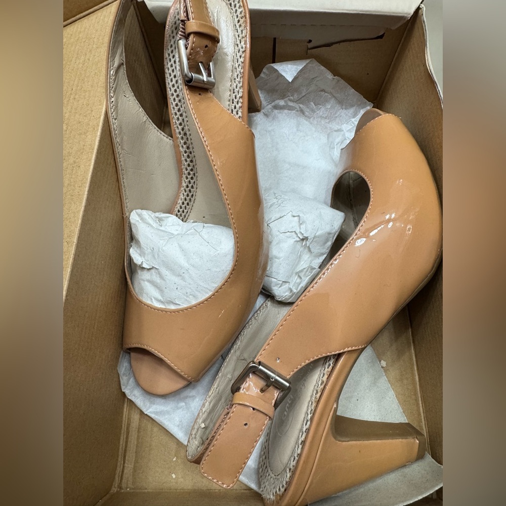 open toe comfy shoes